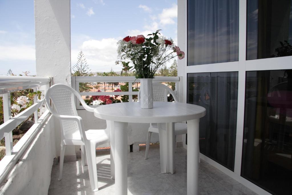 Apartamentos Teneguia Плая дел Инглес Стая снимка